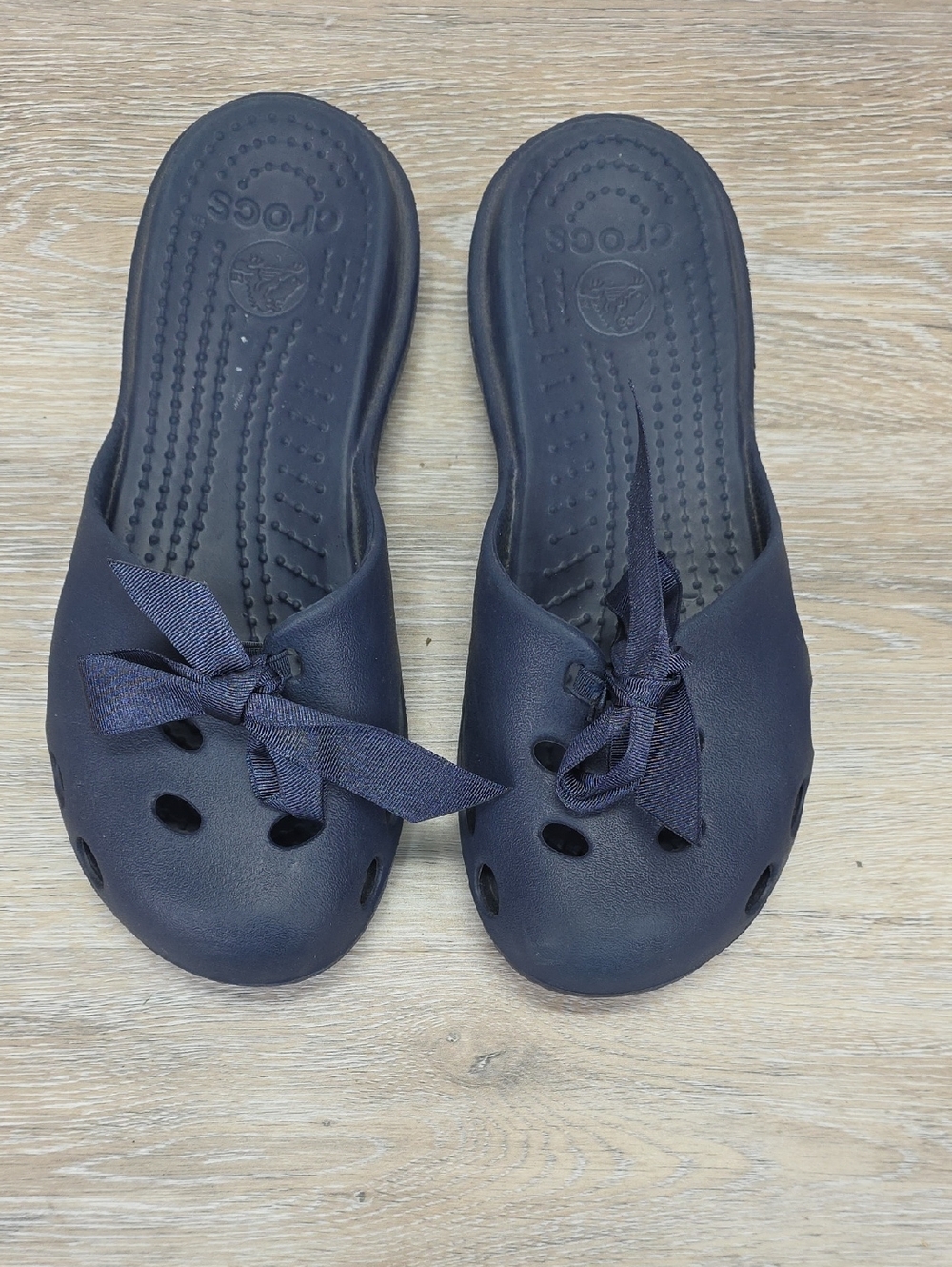 Crocs Womens Audrey Hallmark Navy Blue Slip-On Mule Clog w/Bow Sandals Sz 10 - Picture 5 of 12